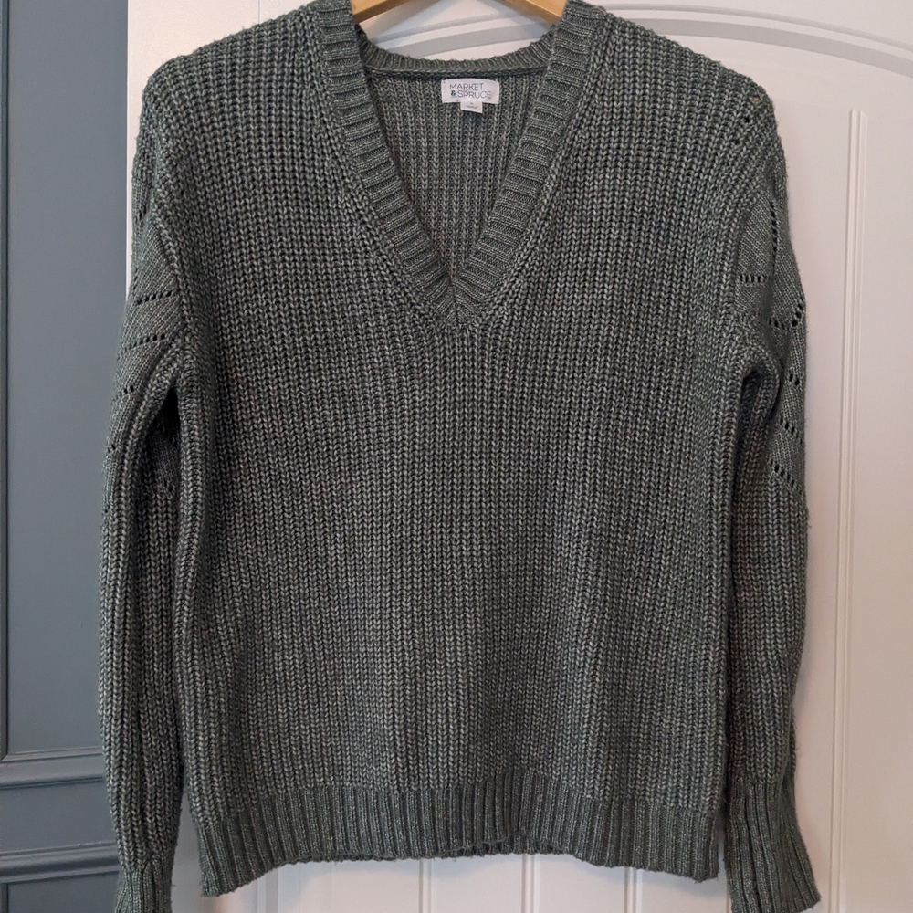 Market And Spruce Green V-Neck Sweater
